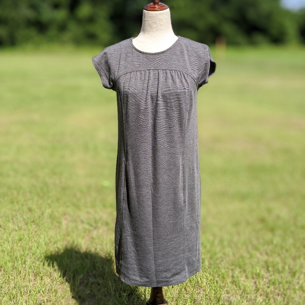 Maggy London grey sheath dress. 4